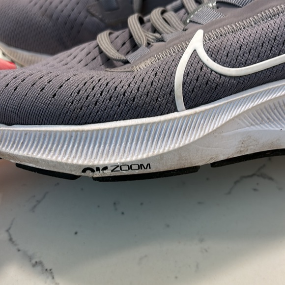 Grey Nike Air Zoom Pegasus - Picture 4 of 9